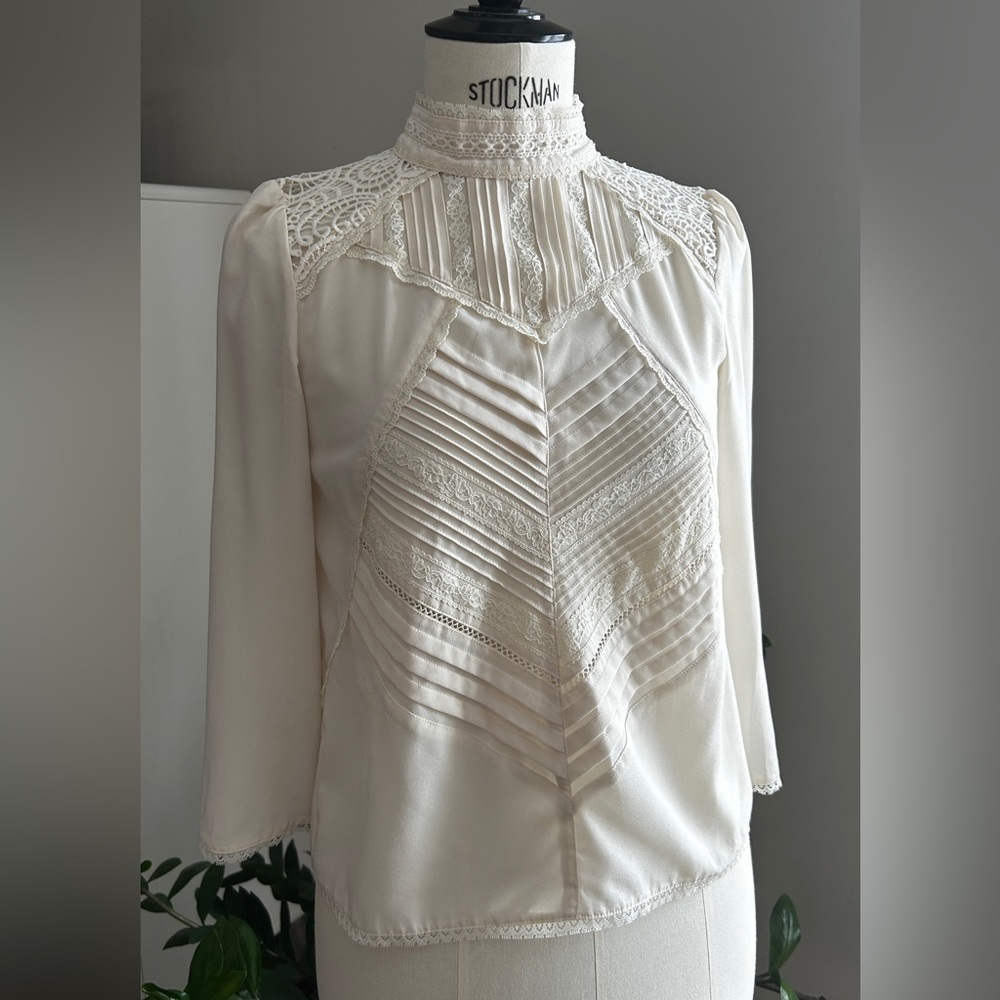 Rare Hallhuber Donna Victorian Ecru Ivory Lace Blouse Pintucks